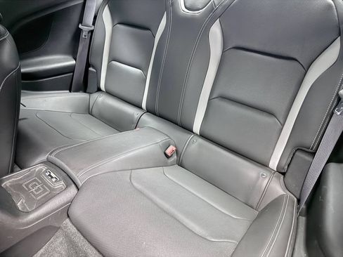 Used 2016 Chevrolet Camaro SS RWD image 13