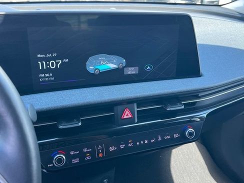 Certified 2023 Kia EV6 Wind AWD/4WD image 19