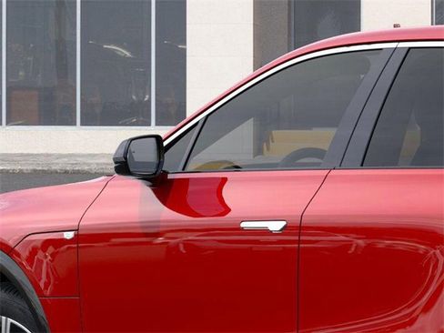 New 2026 Cadillac Lyriq Premium Luxury image 12