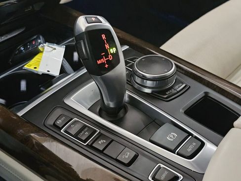 Used 2017 BMW X5 xDrive40e image 35