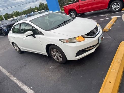 Used 2014 Honda Civic LX image 2
