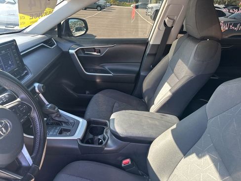 Used 2021 Toyota RAV4 XLE w/ Convenience Package AWD/4WD image 6