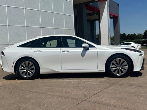 Certified 2023 Toyota Mirai w/ Advanced Technology Package RWD image 3
