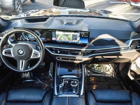 Used 2023 BMW X7 M60i w/ Executive Package image 20