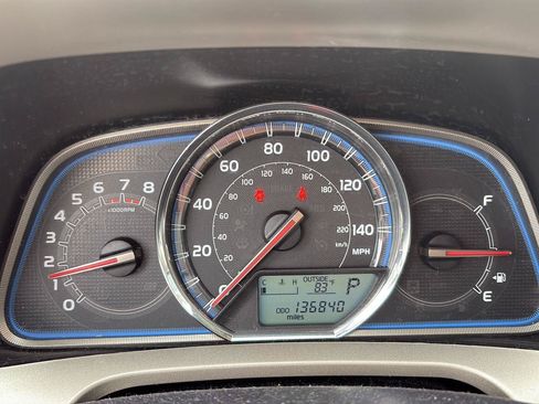 Used 2014 Toyota RAV4 Limited AWD/4WD image 7