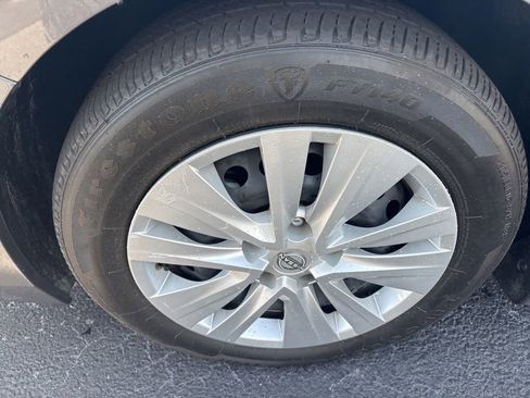 Used 2025 Nissan Sentra S FWD image 12