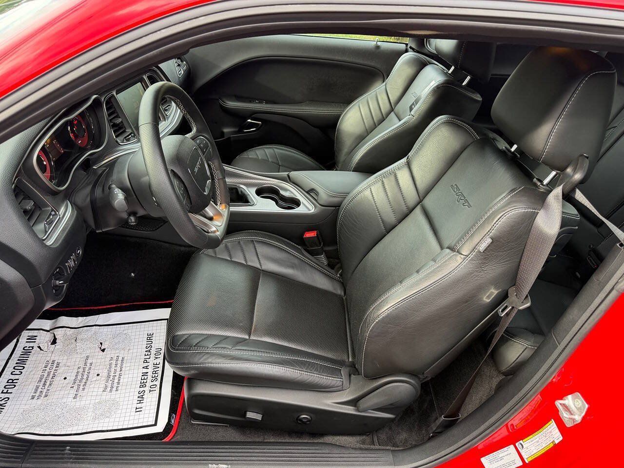 Used 2015 Dodge Challenger SRT Hellcat RWD image 11