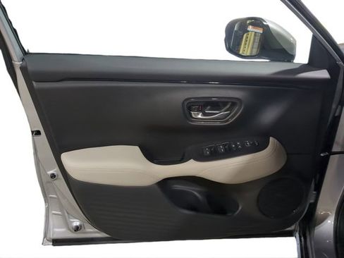 New 2025 Honda HR-V LX image 25