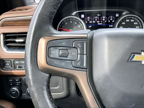 Used 2021 Chevrolet Suburban High Country AWD/4WD image 17