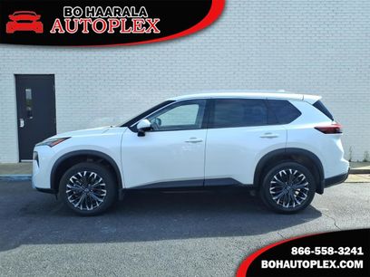 Used 2025 Nissan Rogue SL w/ Tech Package