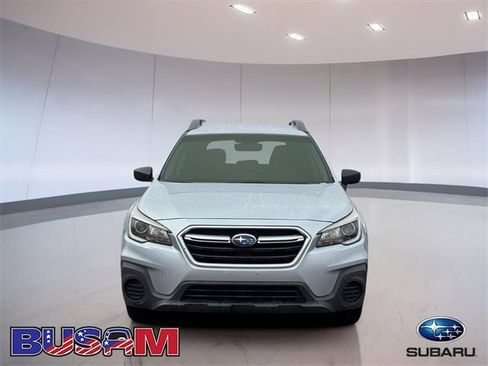 Used 2018 Subaru Outback 2.5i image 2