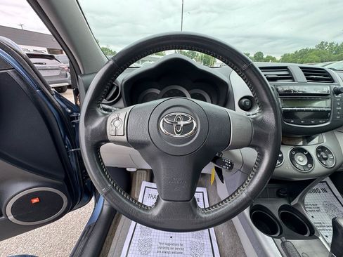 Used 2006 Toyota RAV4 Limited FWD image 18