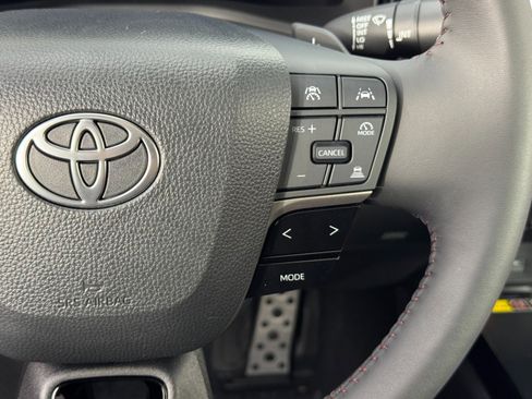 Used 2025 Toyota Camry XSE image 21