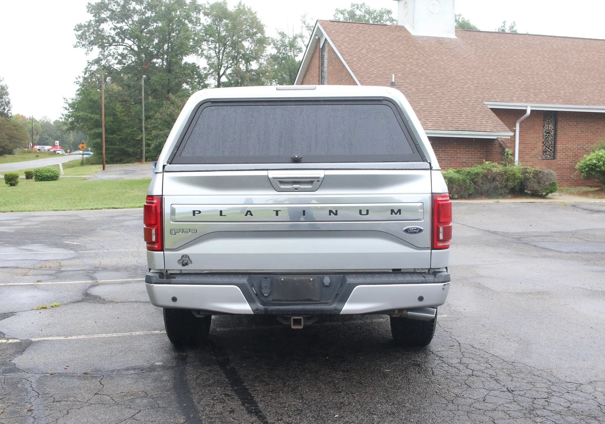 Used 2015 Ford F150 Platinum w/ Equipment Group 701A Luxury RWD image 10