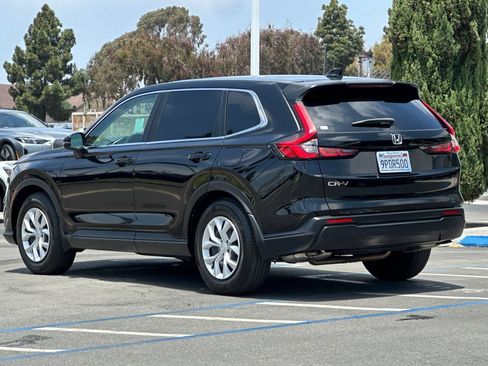 Used 2025 Honda CR-V LX image 6