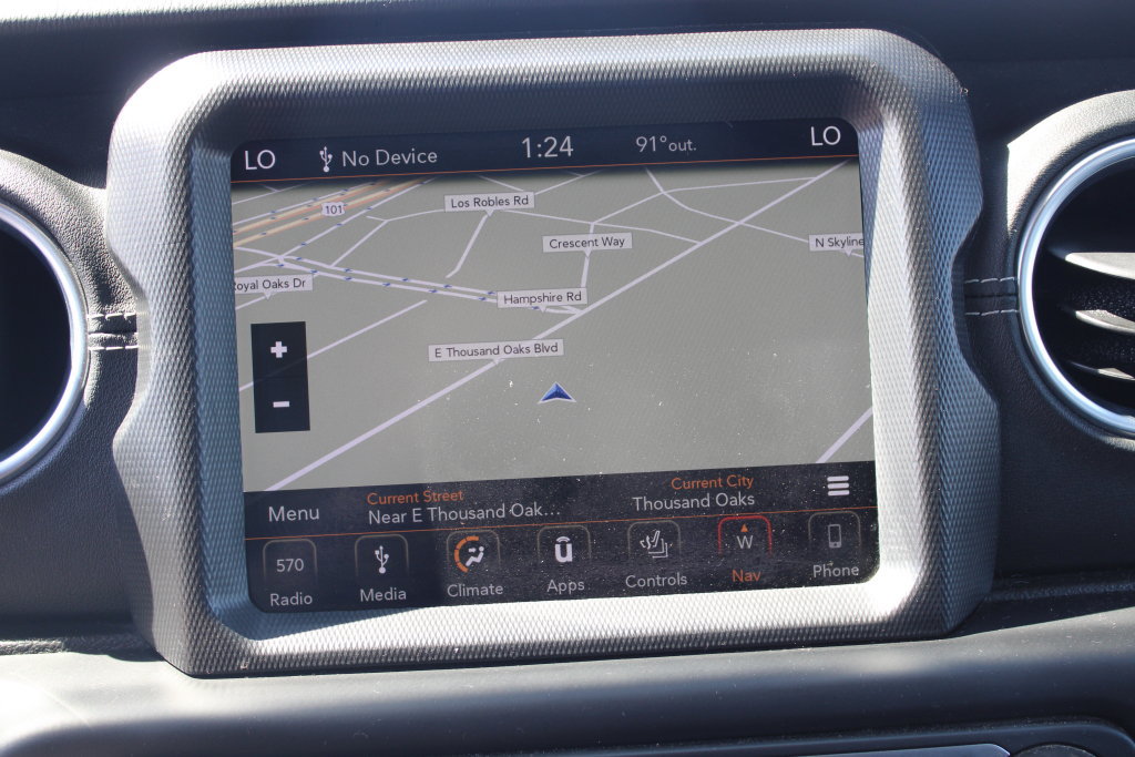 Used 2018 Jeep Wrangler Unlimited Sahara AWD/4WD image 19