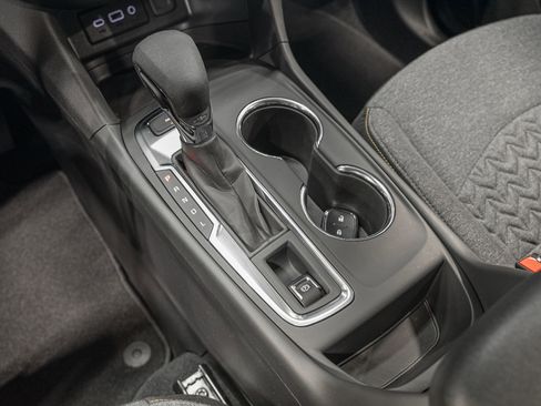 Used 2023 Chevrolet Equinox LT image 23