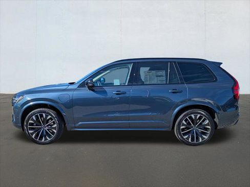 New 2026 Volvo XC90 T8 Ultra w/ Protection Package image 3