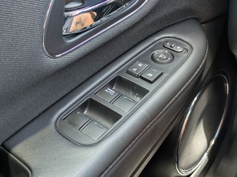 Used 2022 Honda HR-V EX image 24