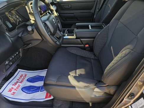 New 2026 Toyota Tundra SR image 18