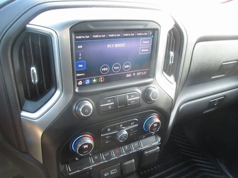 Used 2019 Chevrolet Silverado 1500 LT image 23