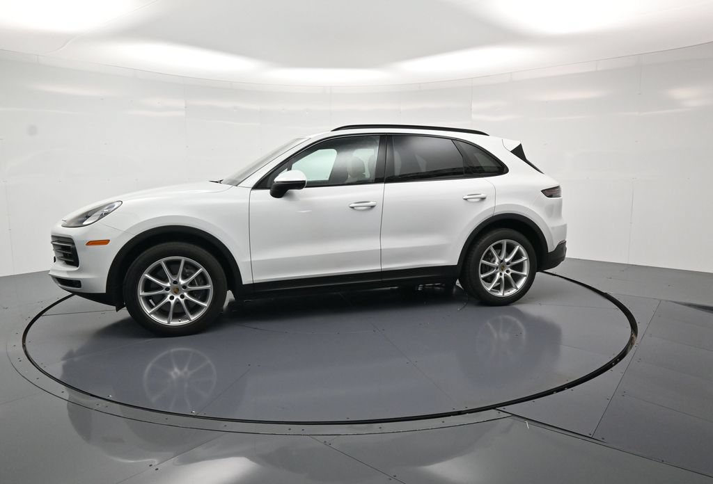 Certified 2022 Porsche Cayenne AWD/4WD image 2