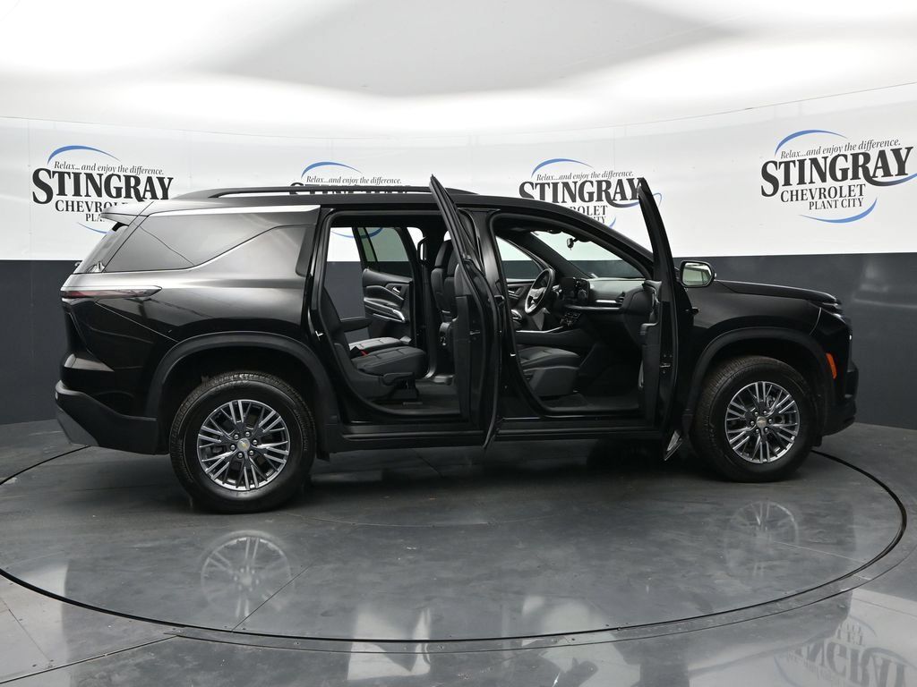 Certified 2026 Chevrolet Traverse LT AWD/4WD image 36