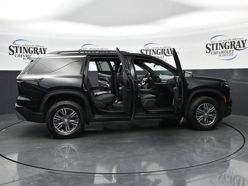 Used 2026 Chevrolet Traverse LT AWD/4WD image 36