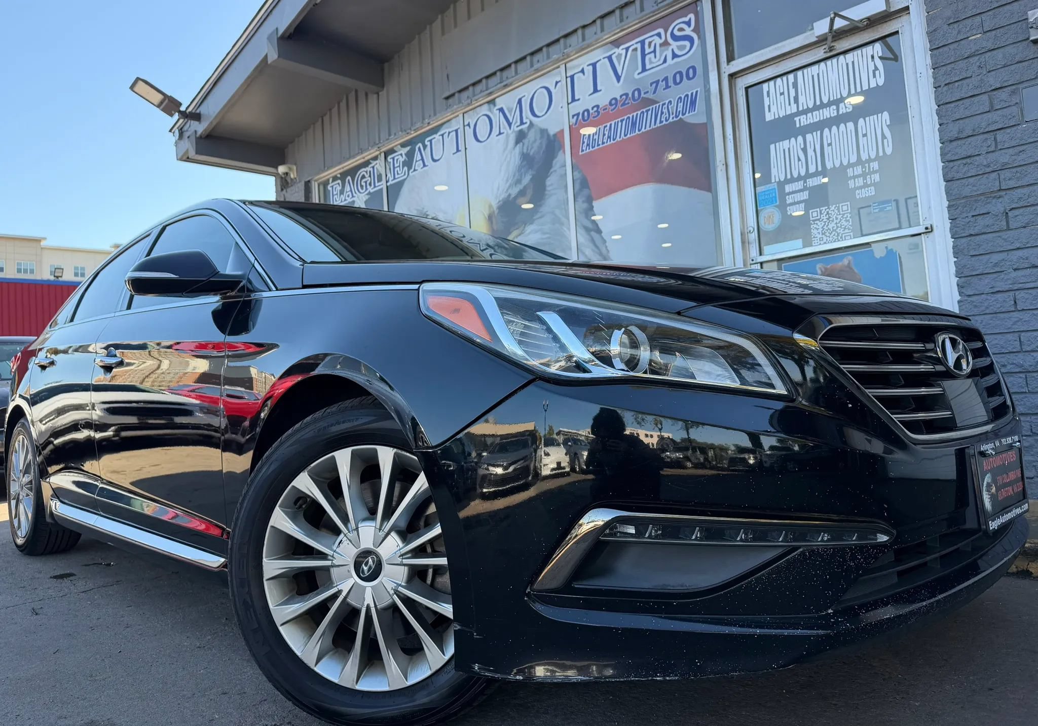 Used 2015 Hyundai Sonata Limited w/ Option Group 06 FWD image 1