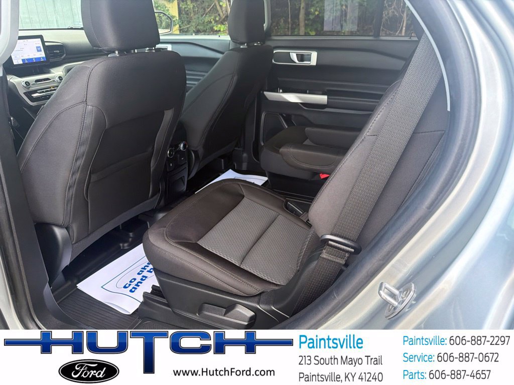 Used 2023 Ford Explorer XLT AWD/4WD image 44