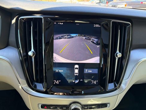 Used 2020 Volvo S60 T5 Momentum w/ Protection Package Premier image 31