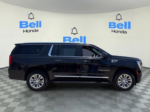 Used 2025 GMC Yukon XL Denali AWD/4WD image 5