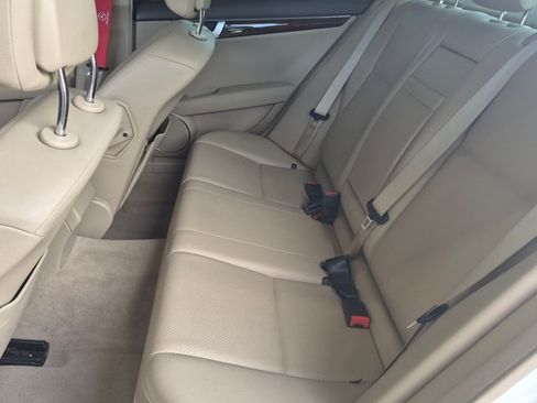 Used 2014 Mercedes-Benz C 300 4MATIC Sedan image 16