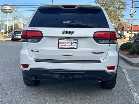 Used 2017 Jeep Grand Cherokee Trailhawk w/ Trailhawk Luxury Group image 12