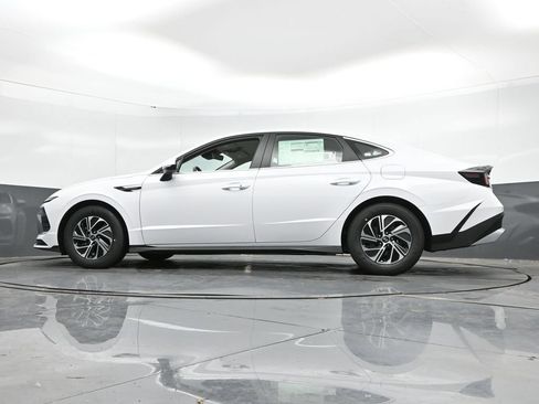 New 2026 Hyundai Sonata Blue FWD image 45