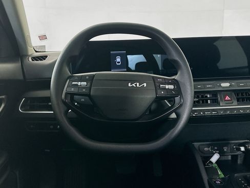 Used 2025 Kia K4 FWD image 18