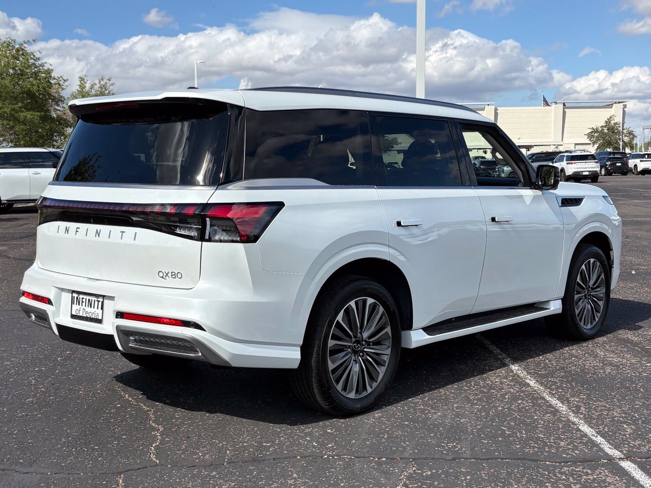 New 2027 INFINITI QX80 Luxe RWD image 6