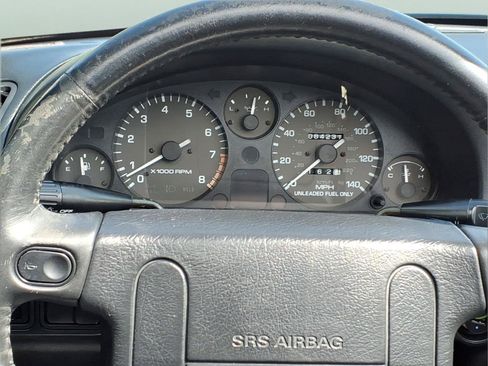 Used 1997 MAZDA MX-5 Miata RWD image 9