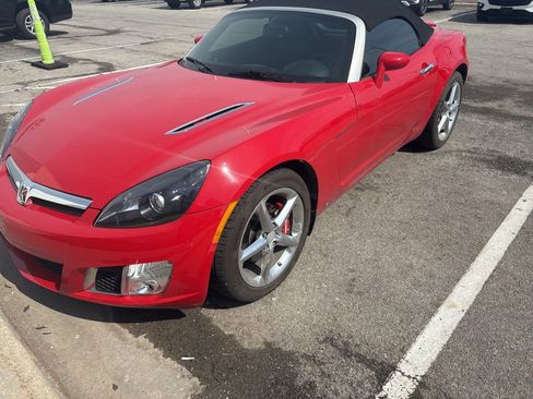 Used 2008 Saturn Sky Red Line image 2