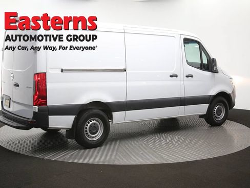 Used 2019 Freightliner Sprinter 2500 RWD image 37