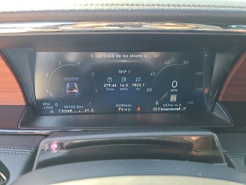 Used 2024 Lincoln Navigator Premiere image 28