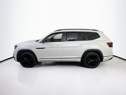 Used 2023 Volkswagen Atlas SEL R-Line image 8