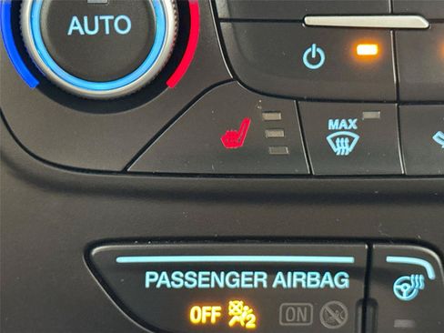 Used 2019 Ford Escape Titanium FWD image 8