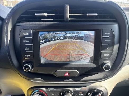 Used 2021 Kia Soul S image 19