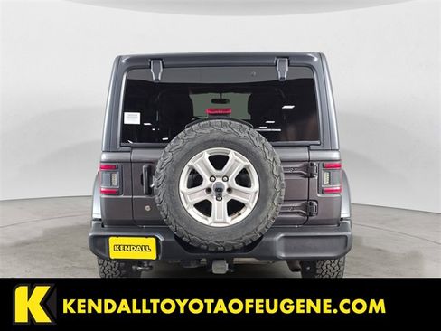 Used 2018 Jeep Wrangler Unlimited Sport S image 4