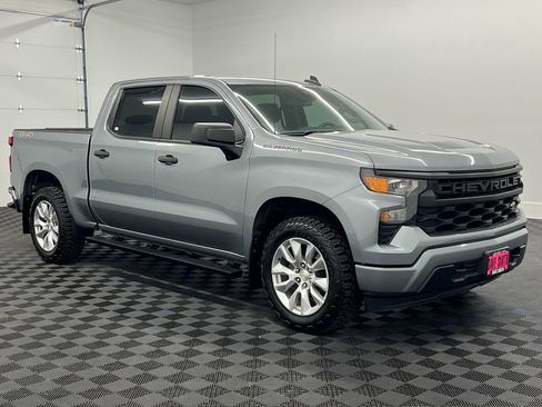Used 2023 Chevrolet Silverado 1500 Custom AWD/4WD image 6