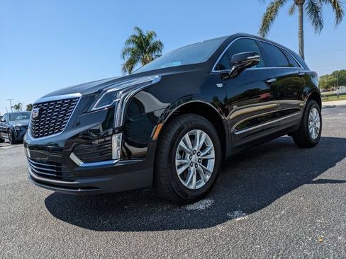 New 2026 Cadillac XT5 Luxury image 7