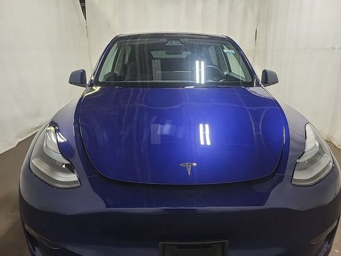 Used 2023 Tesla Model Y Long Range AWD/4WD image 3