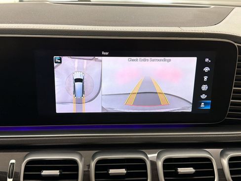 Used 2020 Mercedes-Benz GLS 450 4MATIC image 18