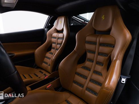 Used 2016 Ferrari 488 GTB RWD image 3